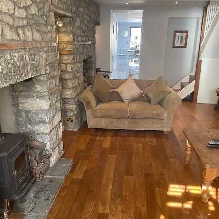 17 Eastgate Villa Cowbridge Exterior foto