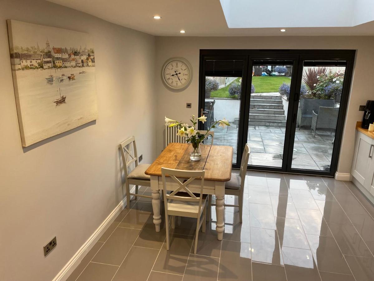 17 Eastgate Villa Cowbridge Exterior foto